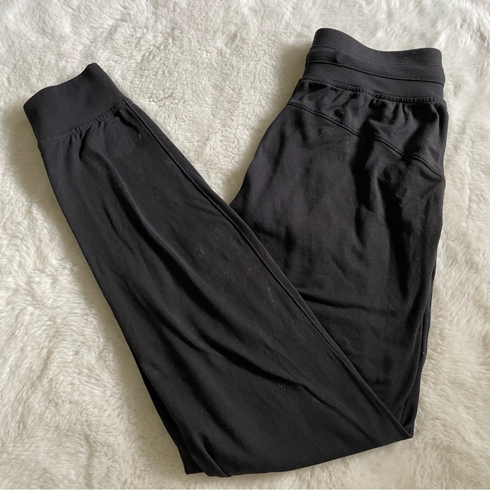 Lululemon Black Joggers license to train high rise pant